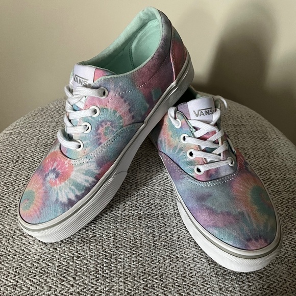 Vans Women’s Sneakers - Picture 1 of 16